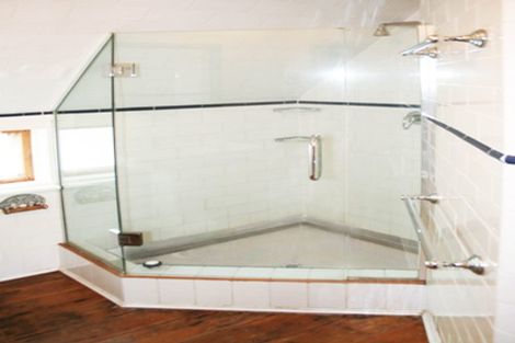 Photo of property in 104 Jervois Road, Herne Bay, Auckland, 1011