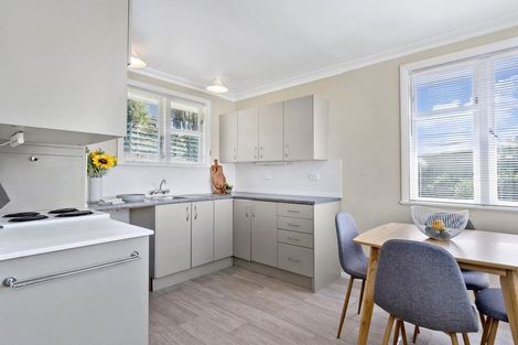 Photo of property in 21 Roys Road, Parkvale, Tauranga, 3112