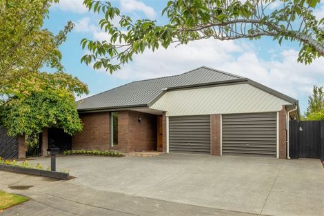 Photo of property in 81 Apsley Drive, Avonhead, Christchurch, 8042