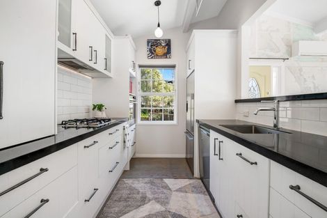 Photo of property in 47 Duncansby Road, Stanmore Bay, Whangaparaoa, 0932