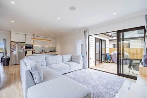 Photo of property in 26 Paihere Street, Huapai, Kumeu, 0810