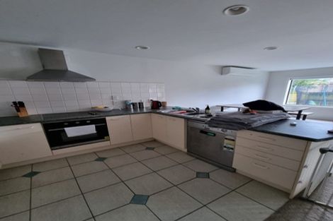 Photo of property in 8/36 John Jennings Drive, Oteha, Auckland, 0632