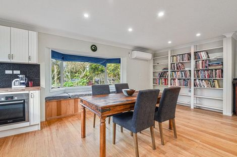 Photo of property in 8 Janet Place, Lynmore, Rotorua, 3010