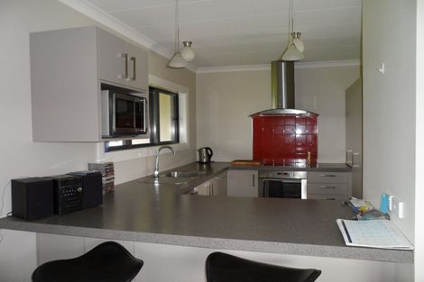 Photo of property in 68 Wilkin Street, Rotherham, 7379