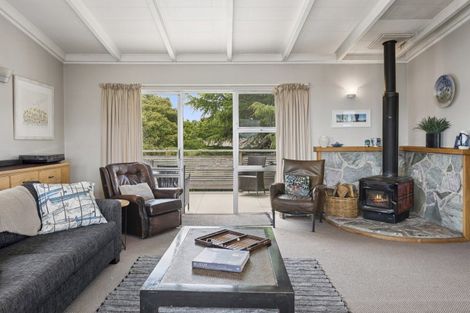Photo of property in 11 Nisbet Terrace, Kinloch, Taupo, 3377