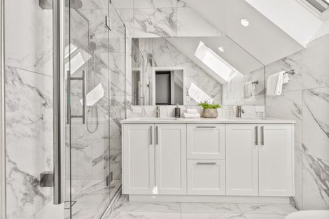 Photo of property in 6 Emily Lane, Greenhithe, Auckland, 0632