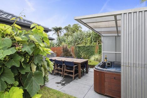 Photo of property in 6 Iriirikapua Parade, Owhata, Rotorua, 3010