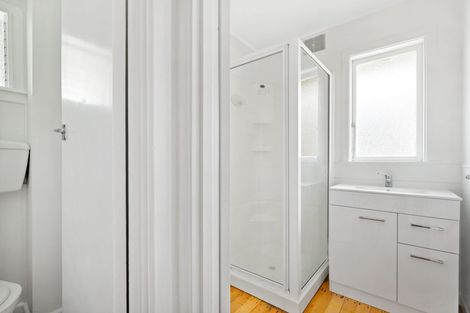 Photo of property in 727 Te Atatu Road, Te Atatu Peninsula, Auckland, 0610