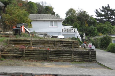 Photo of property in 20 Kereru Grove, Stokes Valley, Lower Hutt, 5019