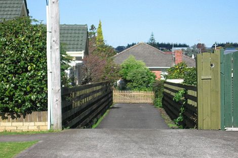 Photo of property in 33 Victoria Road, Papatoetoe, Auckland, 2025