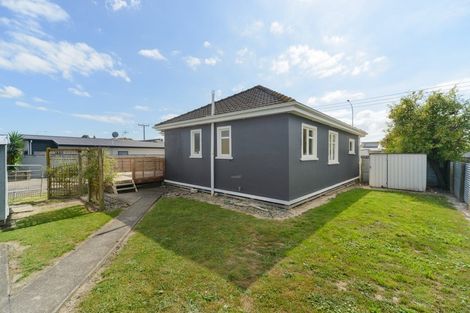 Photo of property in 135 Roberts Line, Kelvin Grove, Palmerston North, 4414