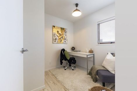 Photo of property in 64 West Coast Road, Glen Eden, Auckland, 0602