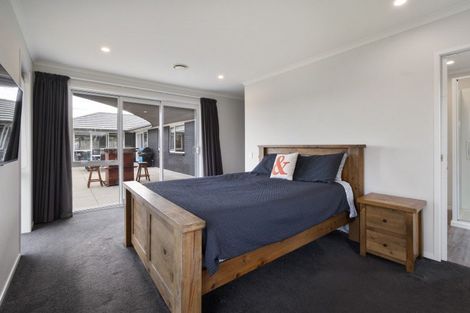 Photo of property in 11 Landon Way, Maewa, Feilding, 4702