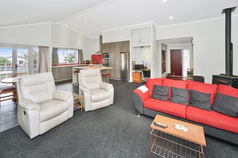 Photo of property in 38 Boucher Avenue, Te Puke, 3119