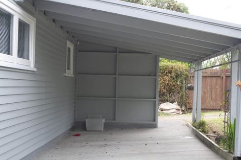 Photo of property in 17 Windy Ridge Road, Glenfield, Auckland, 0629