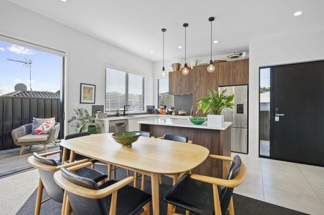 Photo of property in 75a Pendarves Street, New Plymouth, 4310