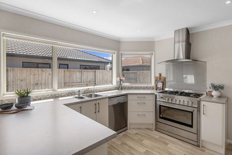 Photo of property in 600 Gloucester Road, Papamoa Beach, Papamoa, 3118