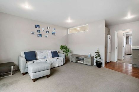 Photo of property in 4/13 Elizabeth Street, Riccarton, Christchurch, 8011