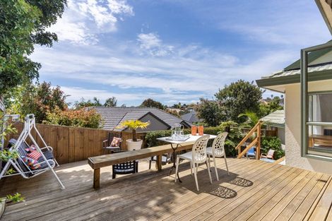 Photo of property in 1/28 Wiltshire Place, Somerville, Auckland, 2014