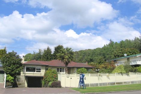 Photo of property in 4 Selwyn Road, Lynmore, Rotorua, 3010