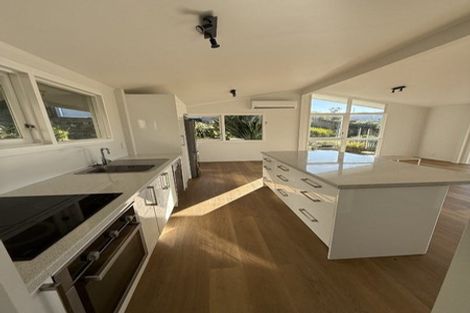 Photo of property in 12 Chartwell Drive, Crofton Downs, Wellington, 6035