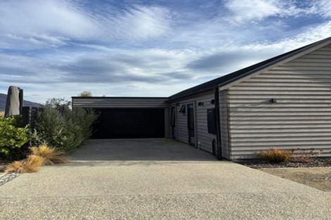 Photo of property in 6 Kokako Lane, Jacks Point, Queenstown, 9371