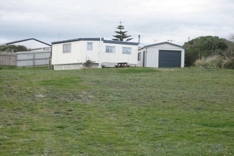 Photo of property in 18 Takitimu Street, Waitarere Beach, Levin, 5510