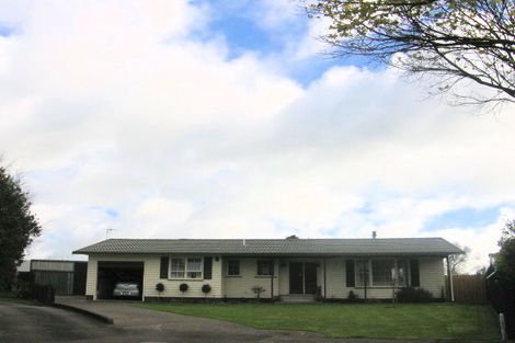 Photo of property in 9 Tabak Crescent, Takaro, Palmerston North, 4412
