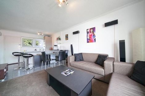 Photo of property in 2/42 Morningside Drive, Mount Albert, Auckland, 1025