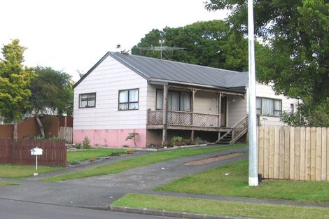 Photo of property in 6 Granville Drive, Massey, Auckland, 0614
