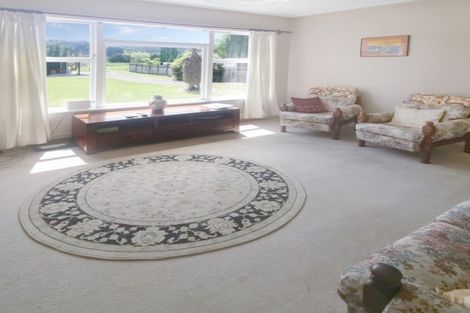 Photo of property in 10 Marsack Road, Taumarunui, 3992