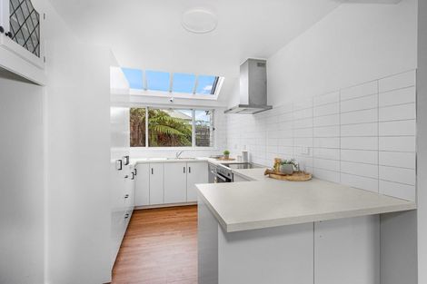 Photo of property in 33 Glenrowan Avenue, Avondale, Christchurch, 8061