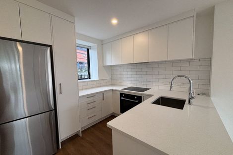 Photo of property in 3 Pataka Way, Mount Roskill, Auckland, 1041