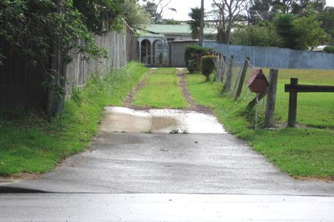 Photo of property in 12 Meadow Crescent, Te Atatu South, Auckland, 0602