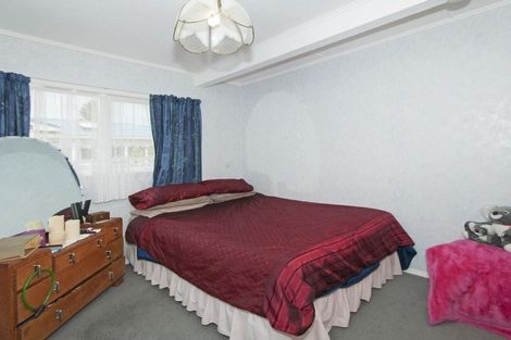 Photo of property in 114 Wainuiomata Road, Wainuiomata, Lower Hutt, 5014