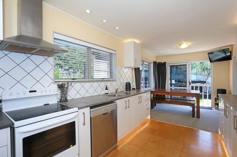Photo of property in 16 Dalzien Place, Feilding, 4702