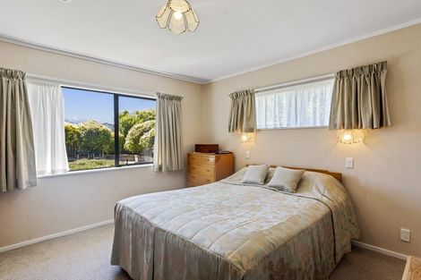 Photo of property in 5 College Drive, Paraparaumu, 5032