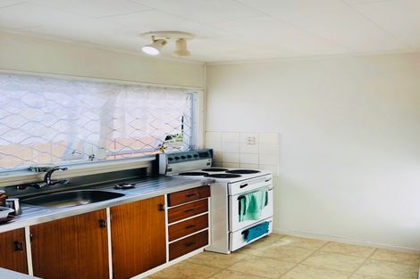 Photo of property in 2/28 Alfriston Road, Manurewa East, Auckland, 2102