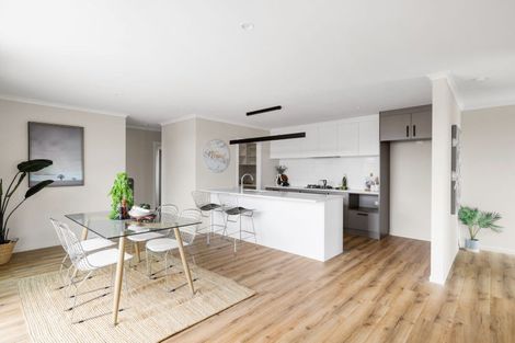 Photo of property in 54 Waruhia Crescent, Rototuna North, 3281