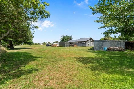 Photo of property in 4 Bishops Road, Ohau, Levin, 5570