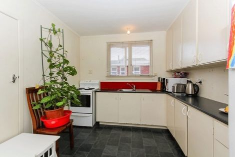 Photo of property in 1/306 Devon Street West, New Plymouth, 4310