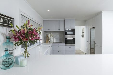 Photo of property in 2/15 Saltburn Road, Milford, Auckland, 0620