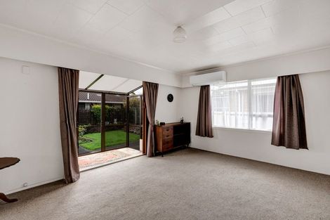 Photo of property in 2/6 Webster Street, Westown, New Plymouth, 4310