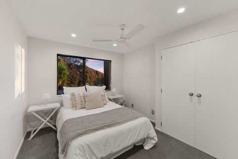 Photo of property in 14 Wade Place, Welcome Bay, Tauranga, 3175