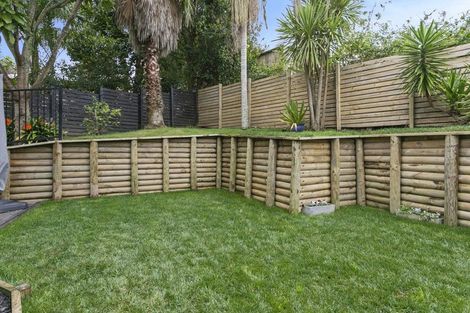 Photo of property in 61 Newhaven Terrace, Mairangi Bay, Auckland, 0630