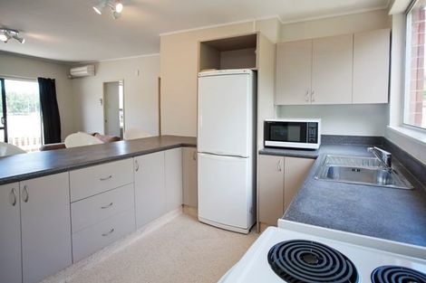 Photo of property in 102 Harbour Terrace, North Dunedin, Dunedin, 9016