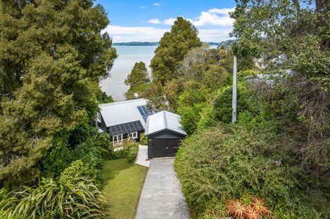 Photo of property in 62 Clinton Road, Tawharanui Peninsula, Matakana, 0986