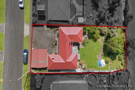Photo of property in 24 Endeavour Street, Marfell, New Plymouth, 4310