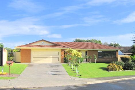 Photo of property in 14 Skilling Place, Farm Cove, Auckland, 2012