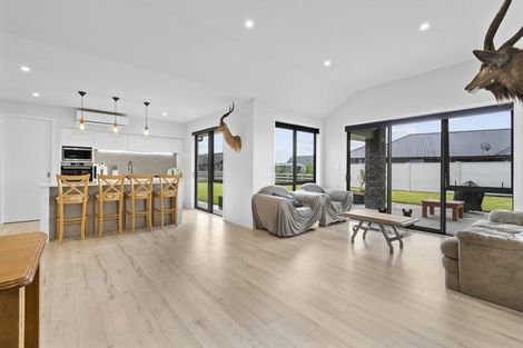 Photo of property in 51 Baxter Michael Crescent, Cambridge, 3434